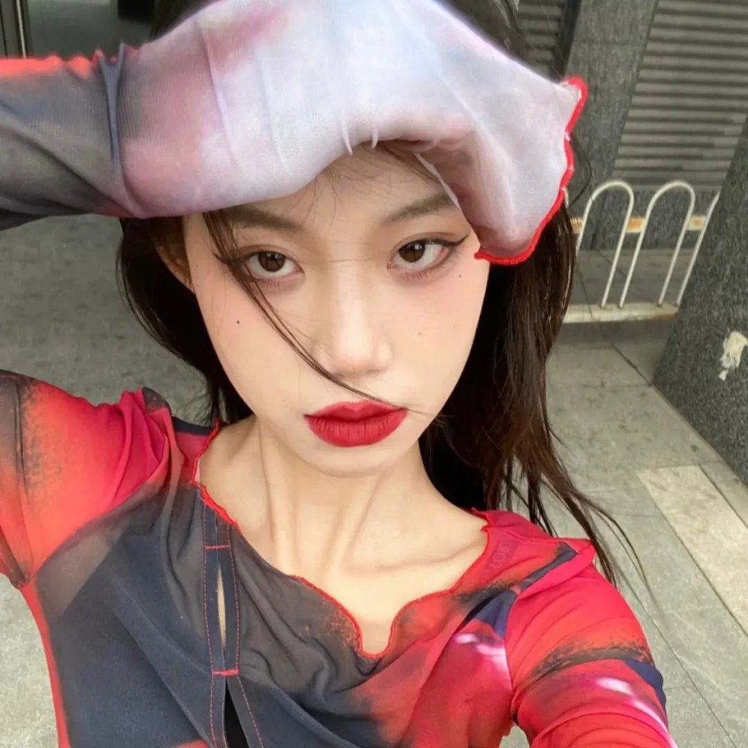 行走的鸡毛掸子